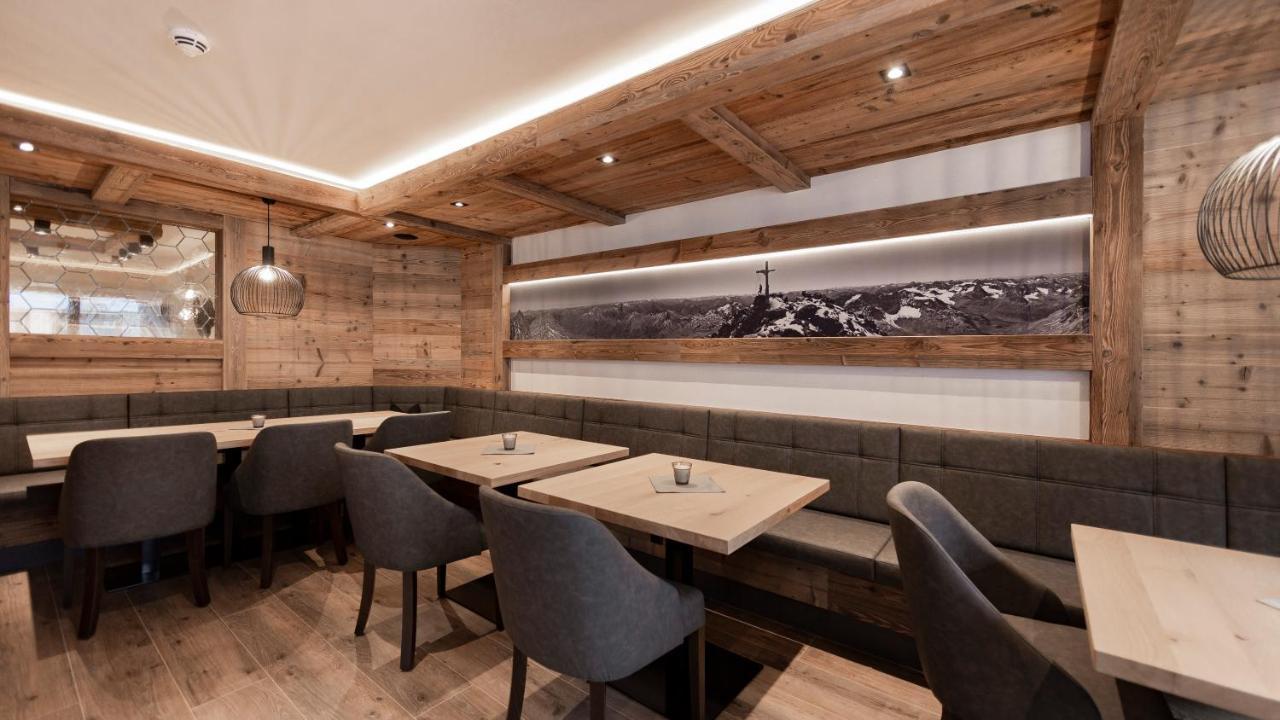 Hotel Tanzer Ischgl Bagian luar foto