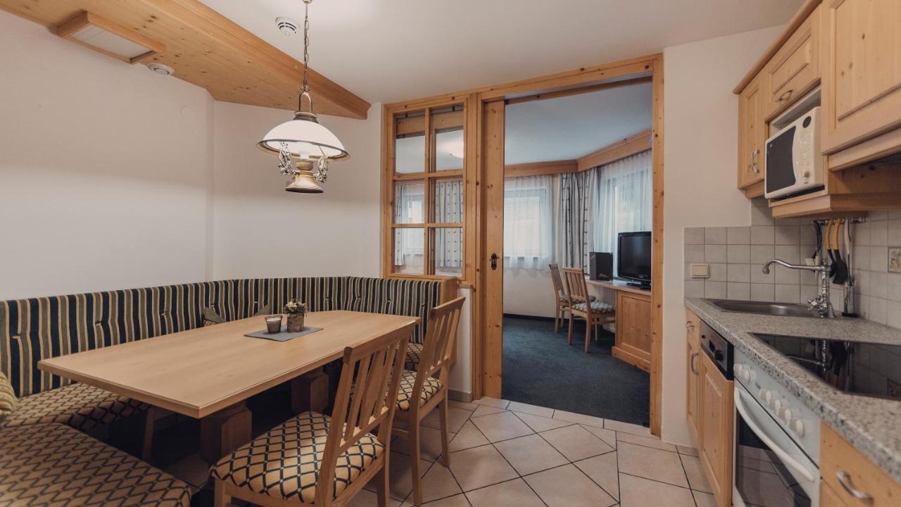 Hotel Tanzer Ischgl Bagian luar foto
