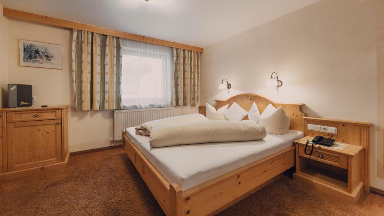Hotel Tanzer Ischgl Bagian luar foto