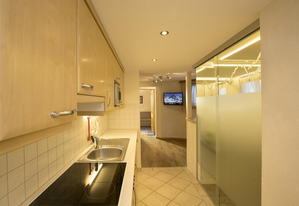 Hotel Tanzer Ischgl Ruang foto