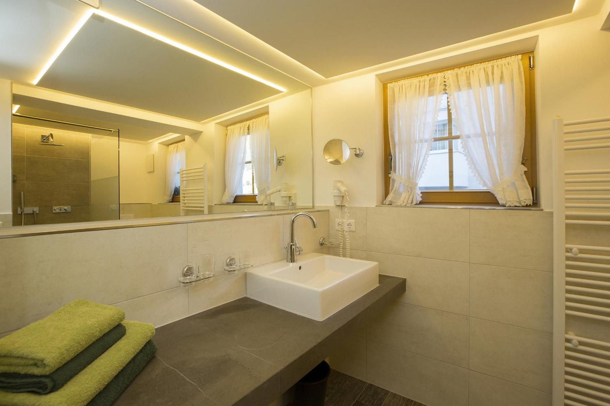 Hotel Tanzer Ischgl Bagian luar foto