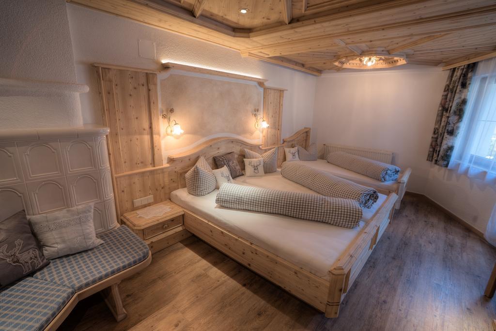 Hotel Tanzer Ischgl Bagian luar foto