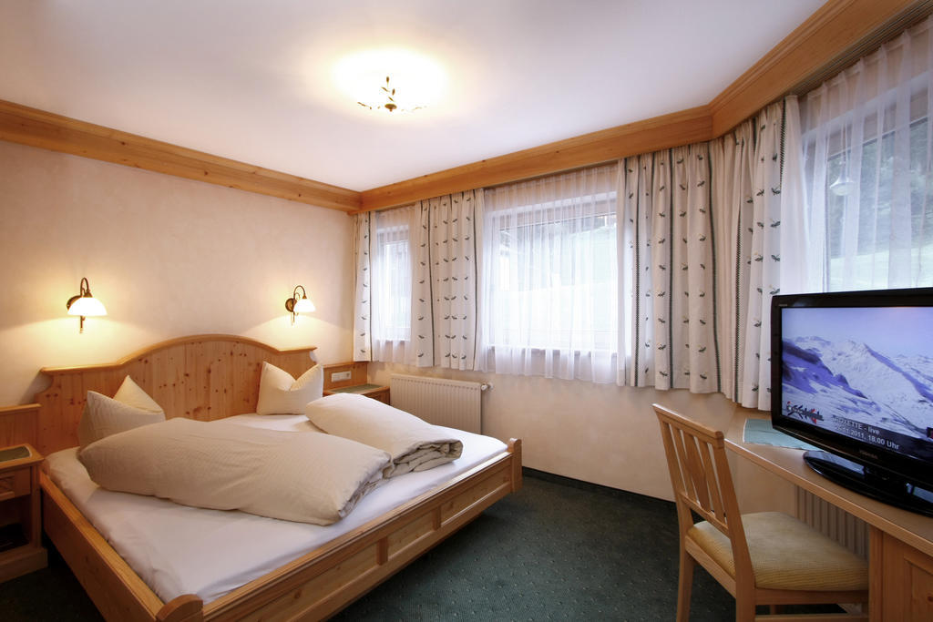 Hotel Tanzer Ischgl Bagian luar foto